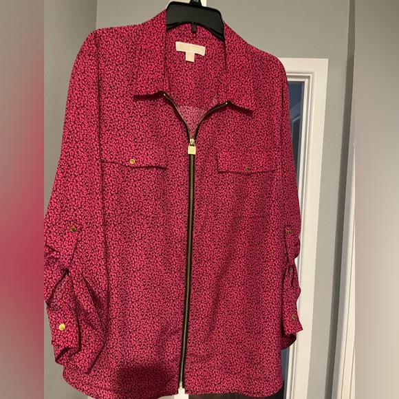 MICHAEL Michael Kors Tops - Michael Kors pink and black zip front blouse. 3X